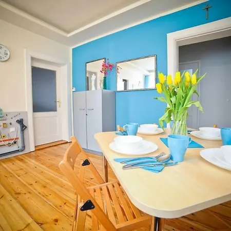 Apartament *