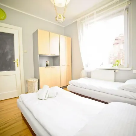 Apartament *